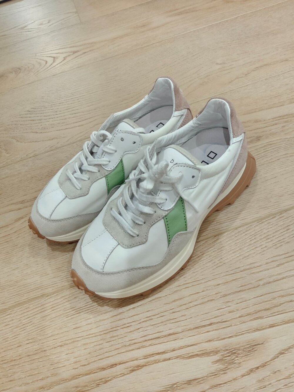 Vetta Sneakers - Colored White Pink